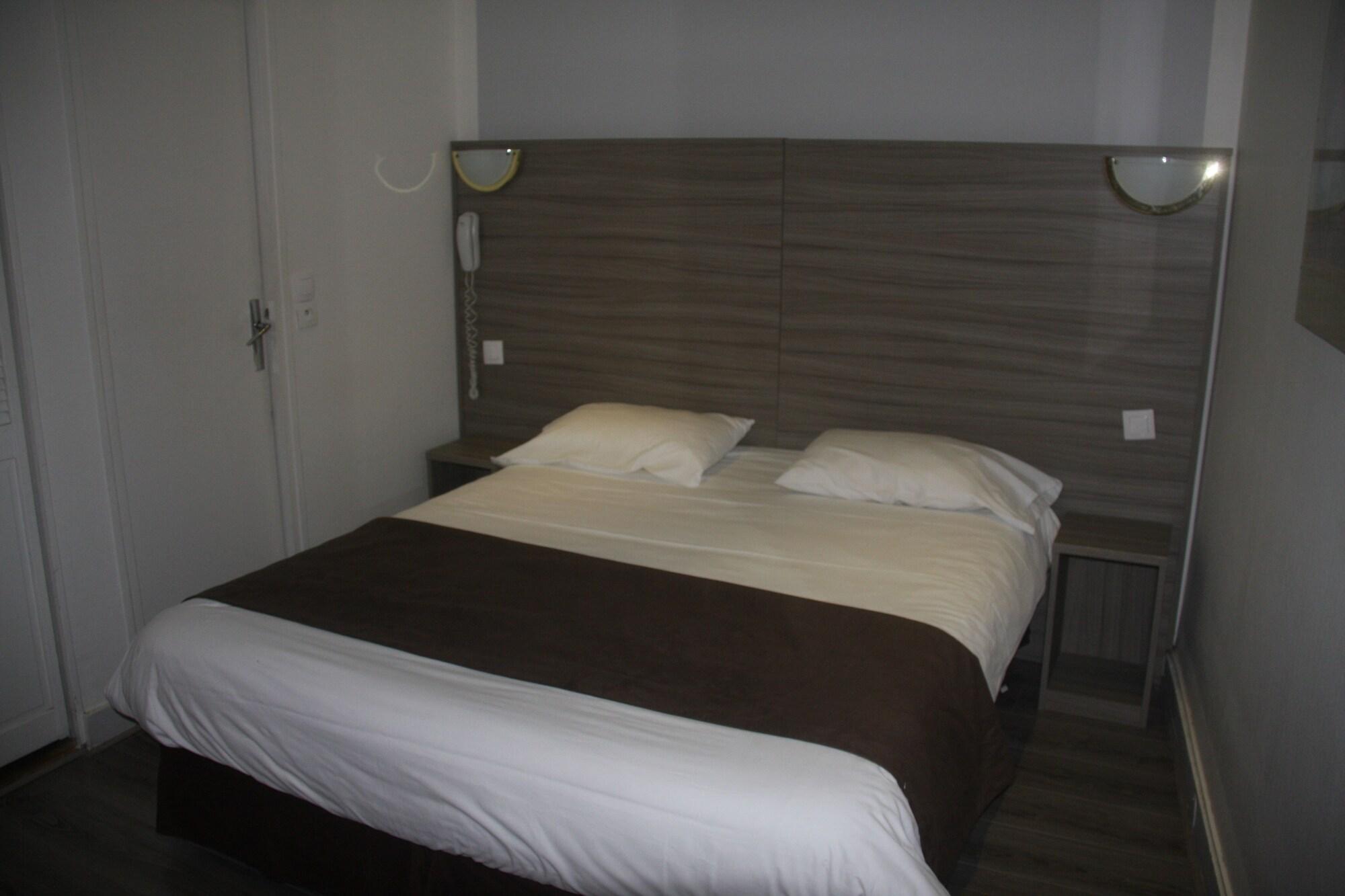 Panam Hotel GAMBETTA- Place Gambetta-Mairie de gambetta Paris Luaran gambar